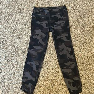 Girls size 6 Athletic Leggings